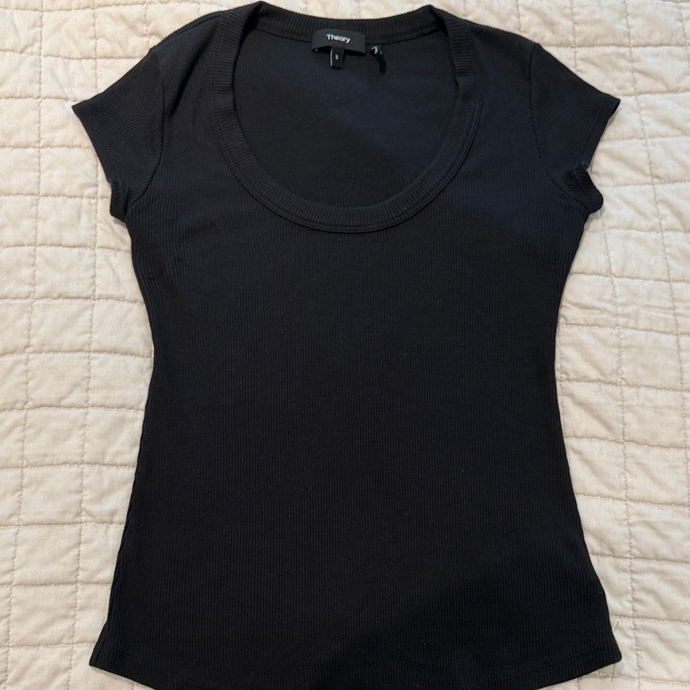 Theory Black Ribbed Short Sleeve Ribbed Tee Shirt Like New Nordstrom Small 4-6-8